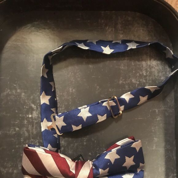 PATRIOT BOWTIE - Picture 1 of 1